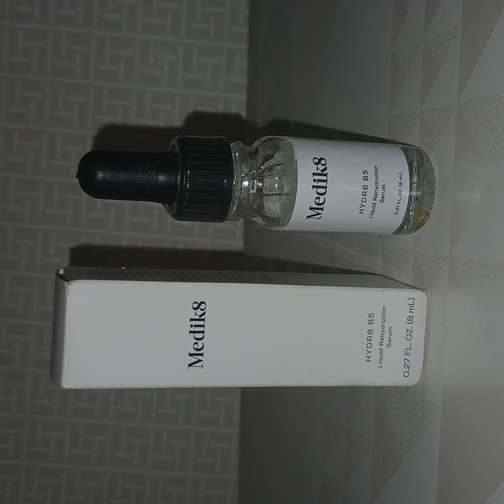 Medik8 - Hydr8 B5 Liquid Rehydration Serum - 8ml / 0.27 fl oz